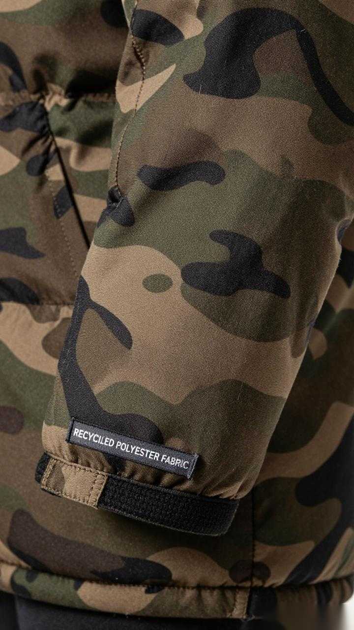 印花迷彩与经典纯黑，11月限量发布独特设计羽绒服
