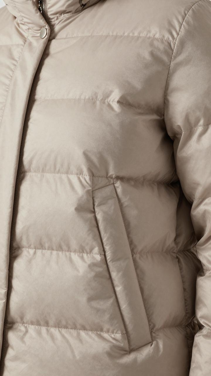 【高端羽绒服的品质革命:如何打造差异化竞争优势】(图2) 【高端羽绒服的品质革命:如何打造差异化竞争优势】