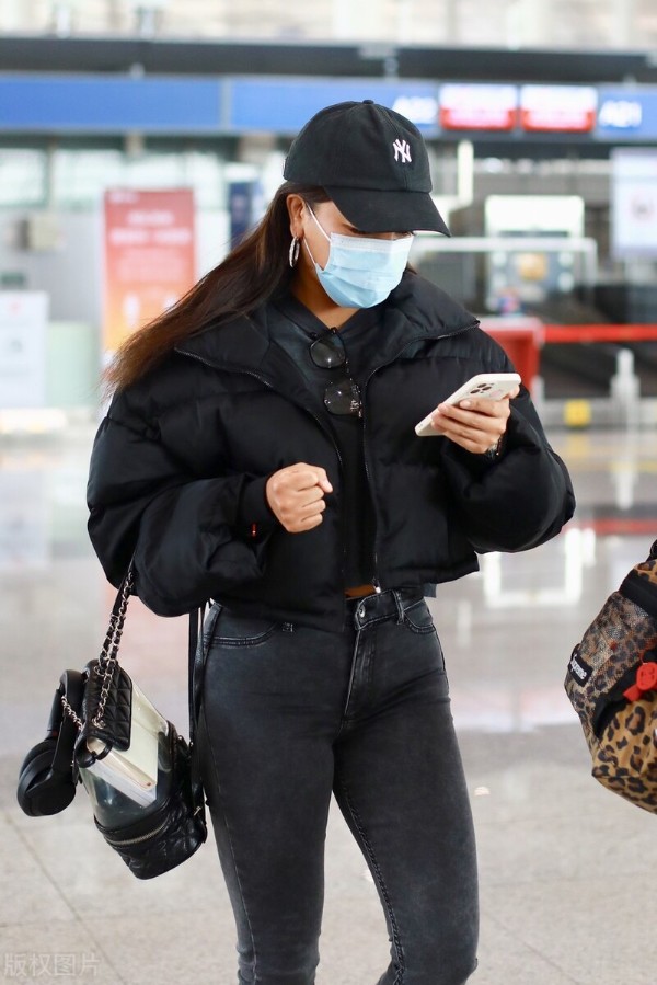 羽绒服行业前沿资讯 - 流行色趋势与版型设计 | 保暖技术创新解析(图2)