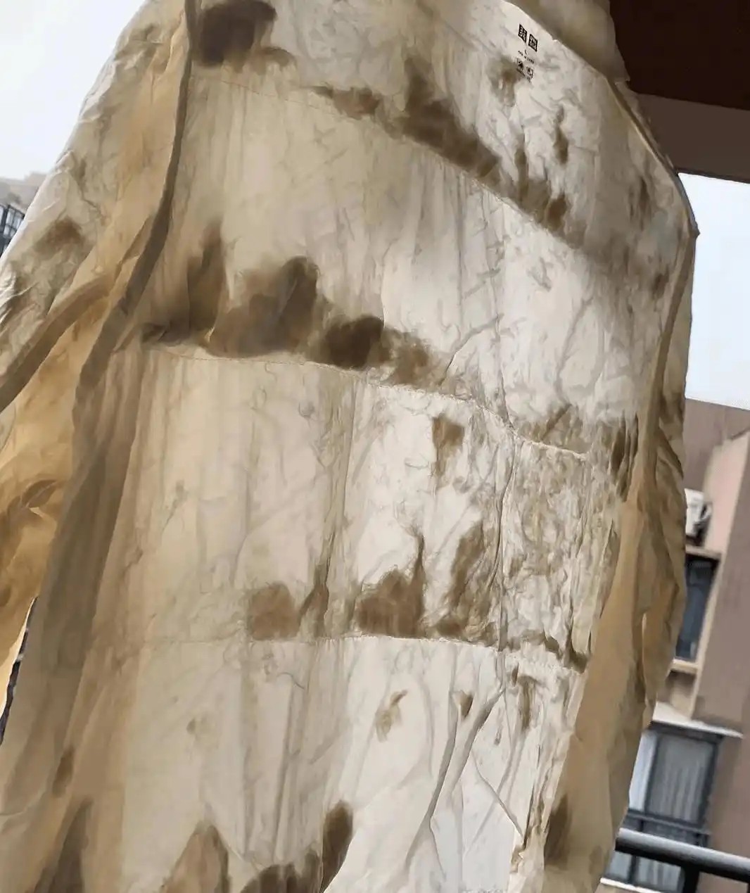 羽绒服洗了以后一坨一坨的怎么办？3个妙招轻松恢复蓬松又美观(图6)