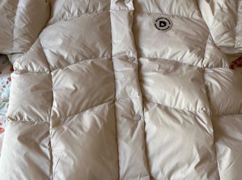 深度解析骆驼黑钻5PRO与羽神Ultra两款高端羽绒服，揭秘800+蓬松度鹅绒、石墨烯导热内衬及匈牙利白鹅绒等军工级保暖科技，并提供羽绒服选购三大黄金准则，助您挑选真正抗寒的冬日战袍。(图11)